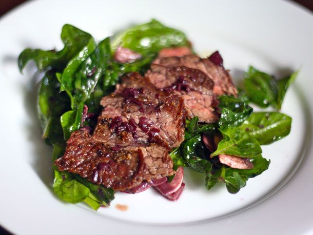 skirt steak and spinach salad