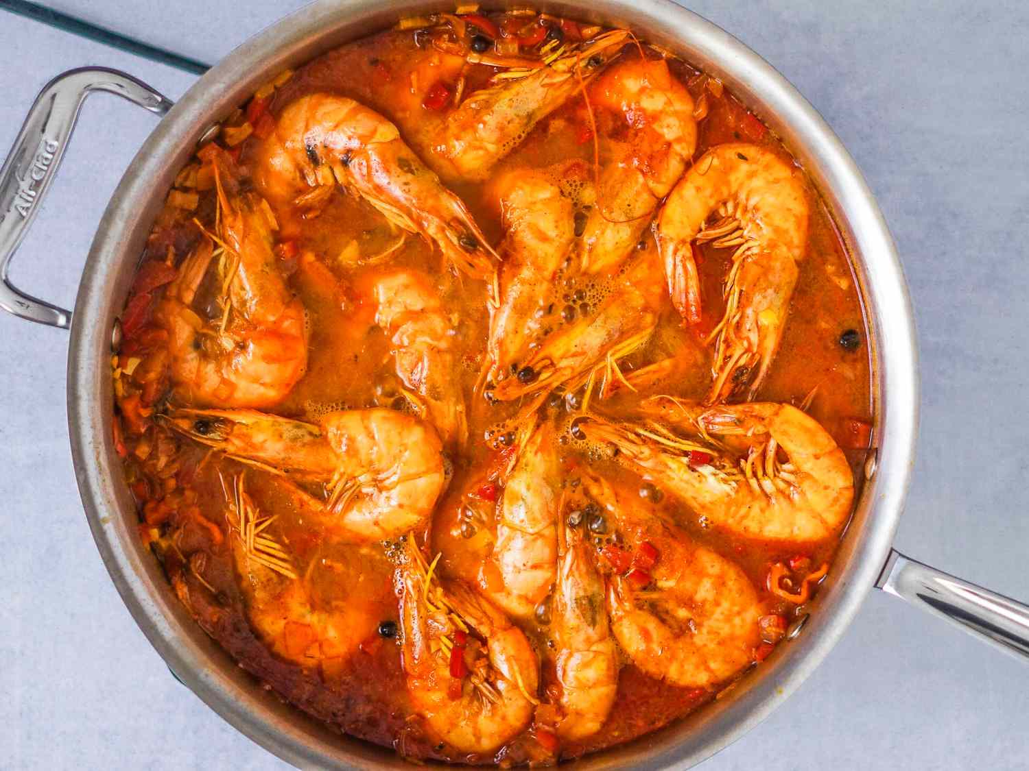 The cooked pepper shrimp in the sauté pan, ready to serve.