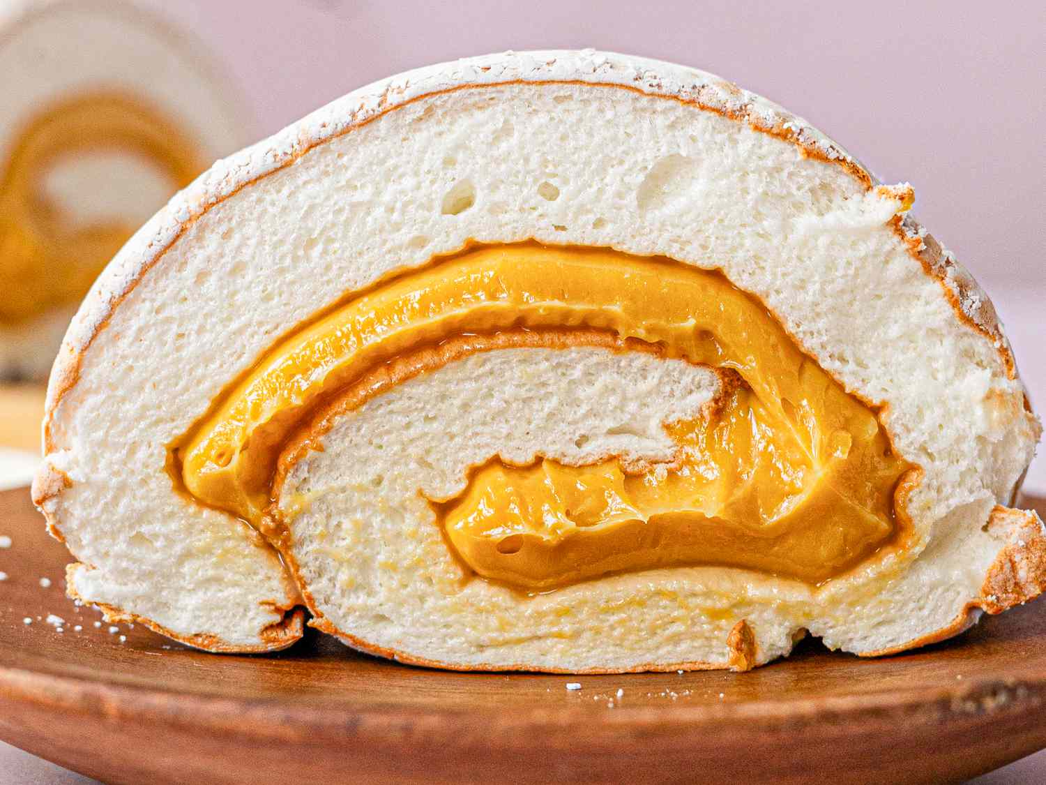 Side view of slice of brazo de mercedes