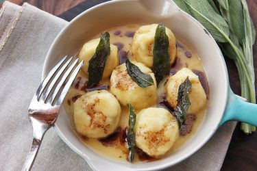 20150328-ricotta-gnudi-how-to-01.jpg