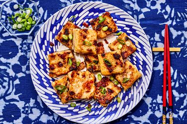 Overhead view of finished turnip cakes