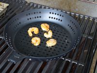oxo grill basket with shrimp
