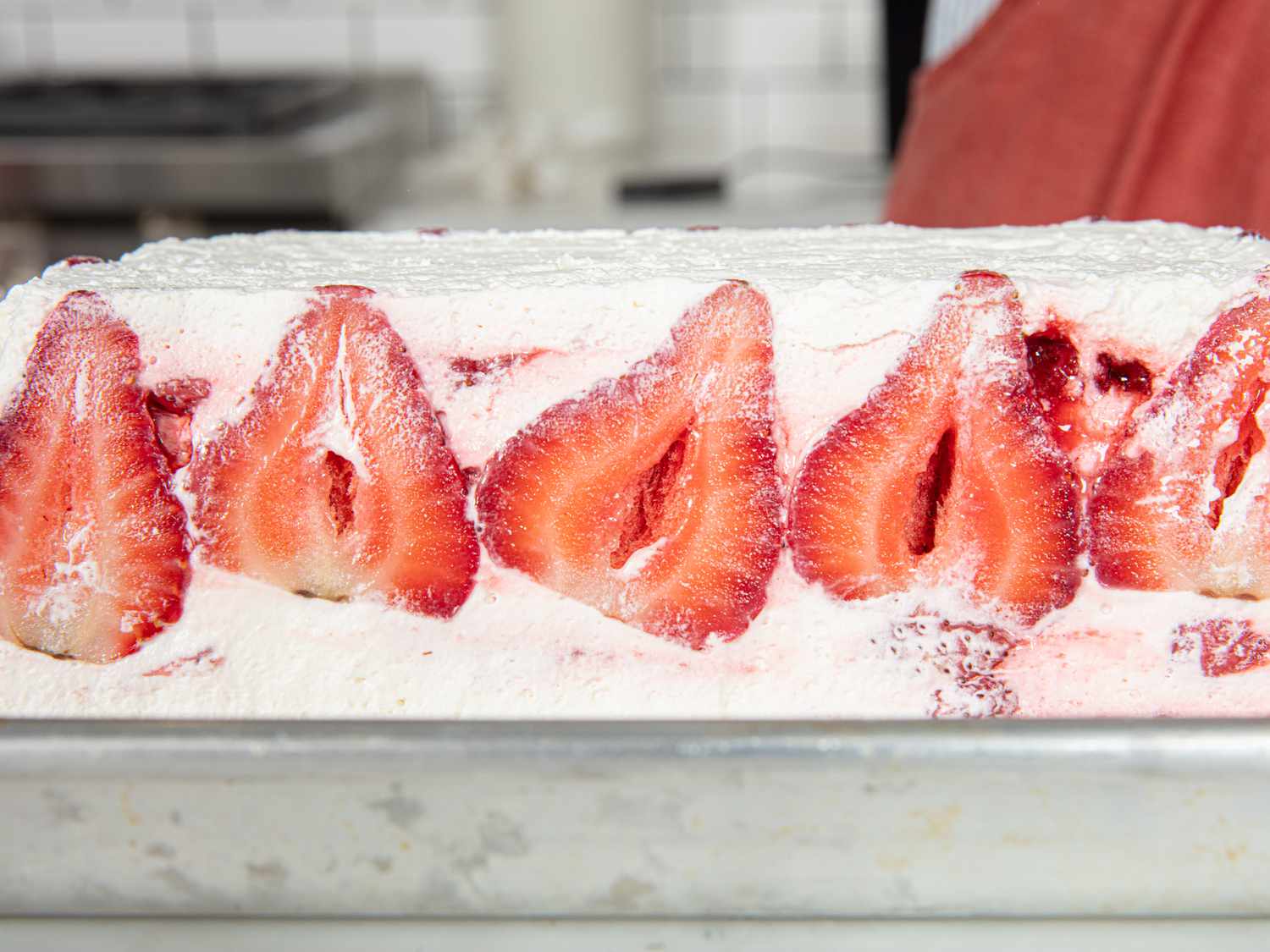 Side view of unboxed cake