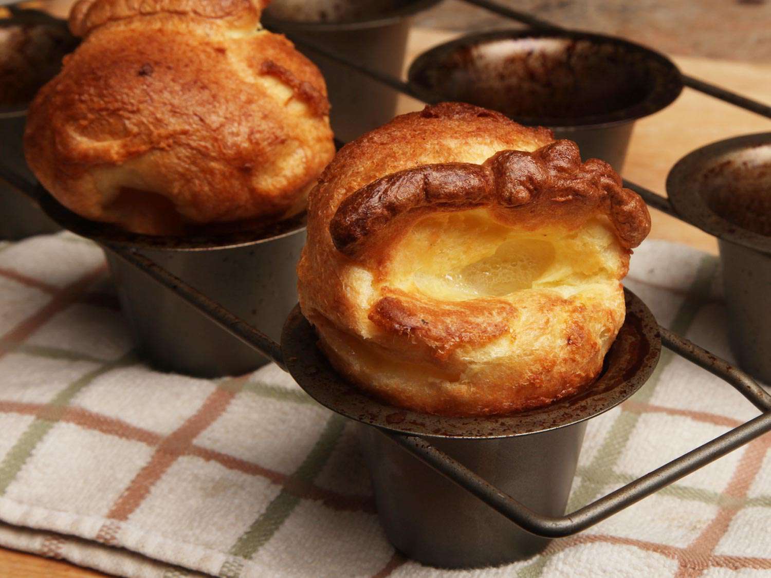 Yorkshire puddings in a popover pan