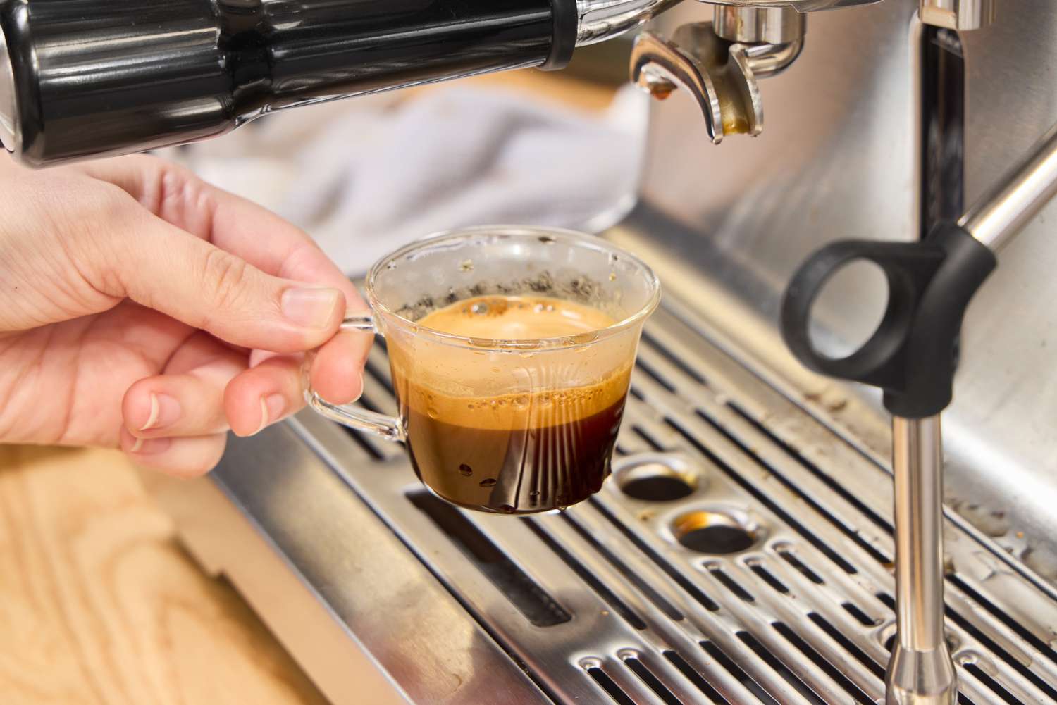 A shot of espresso made in the Breville BES920XL Dual Boiler Espresso Machine