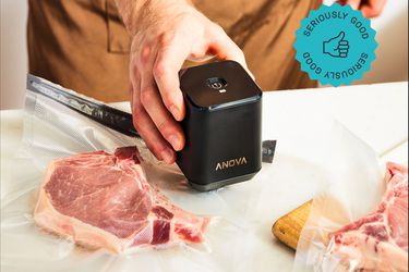 someone using the anova precision sealer to vacuum seal pork chops