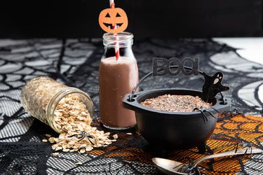 20190820-milk-pep-halloween-chocolate-milk-smoothies-overnight-oats-vicky-wasik1--3