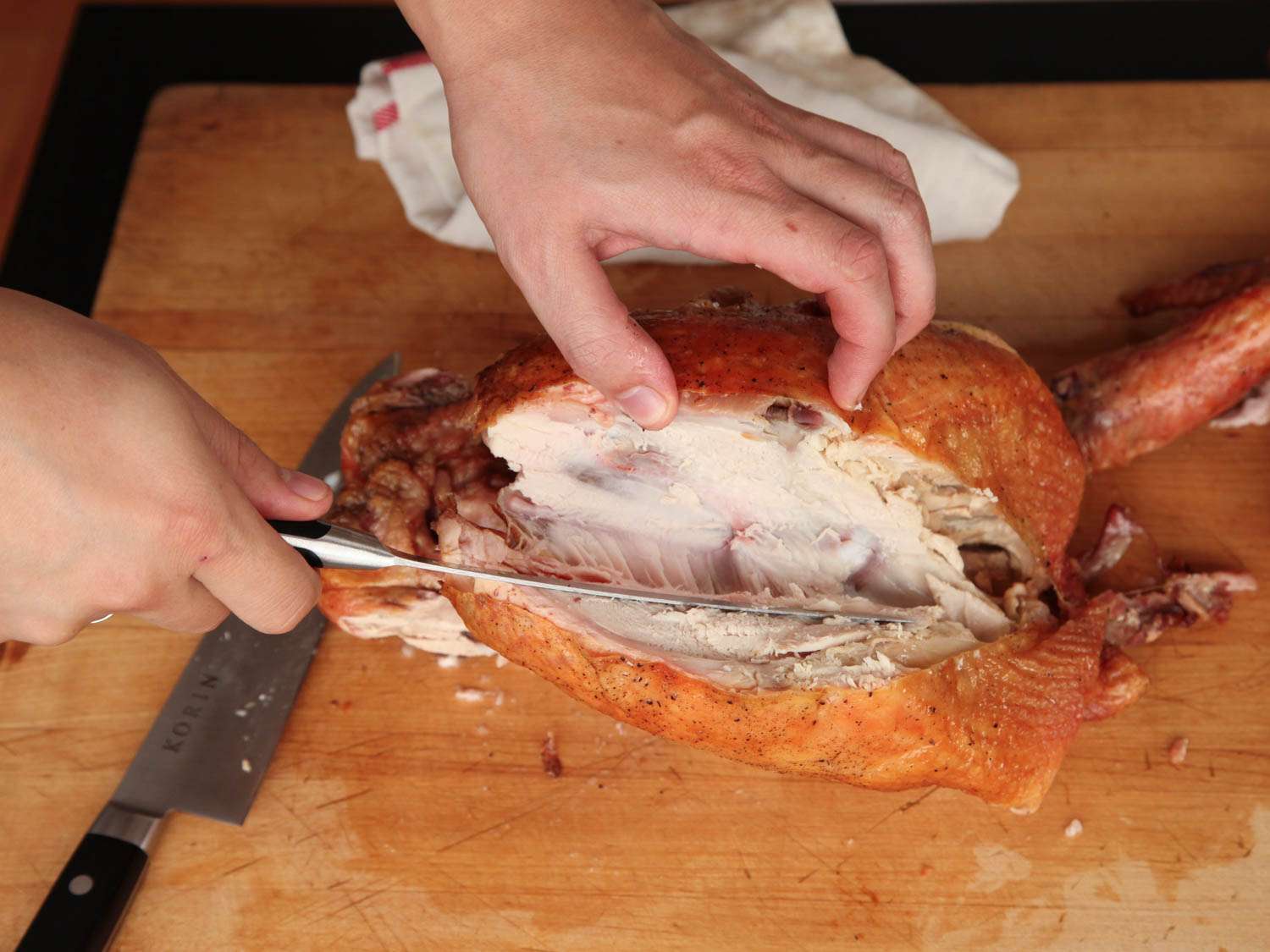 carving roasted turkey breast