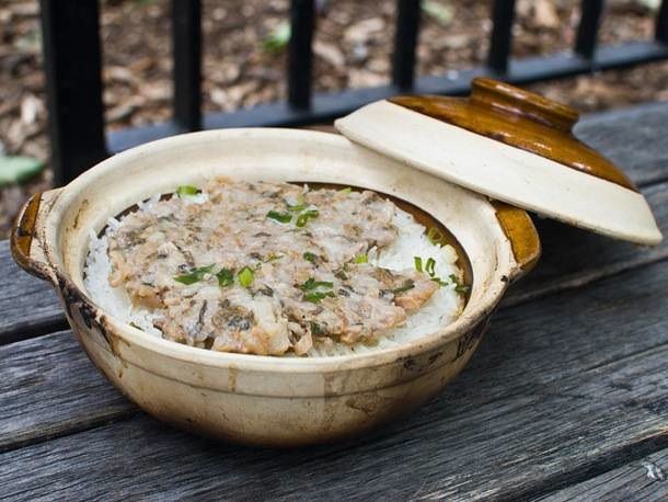 20120618-yummy-noodle-clay-pot-rice.jpg
