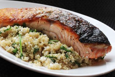 20130308-skillet-suppers-salmon-quinoa1.jpg