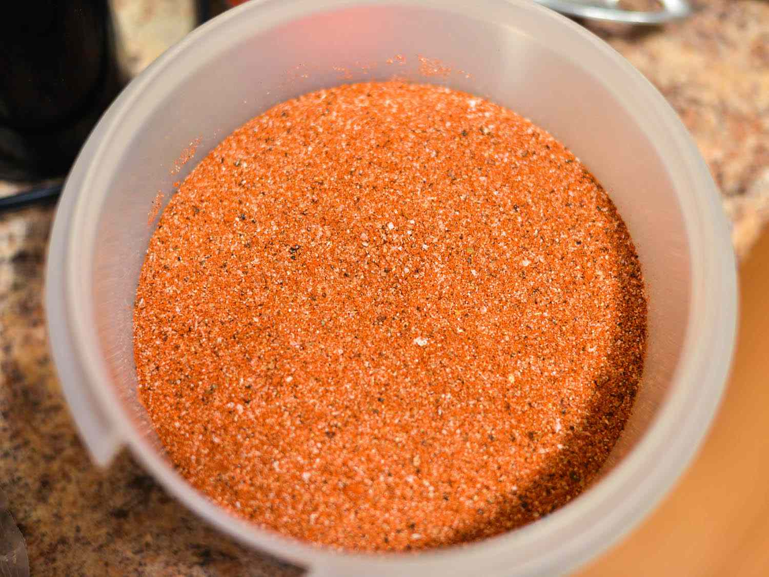 Spice rub mixture in a container
