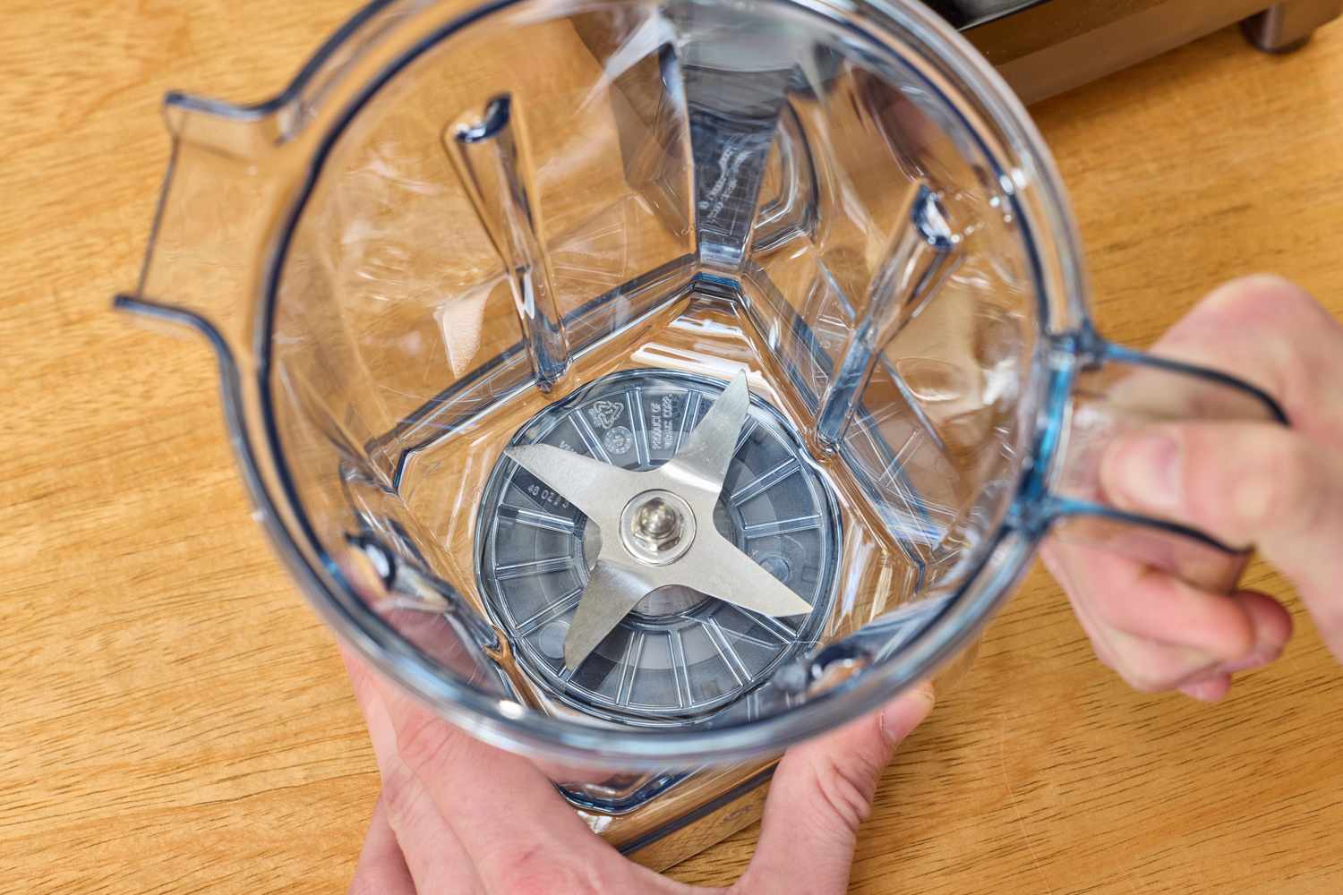 An overhead view of the blades of the Vitamix Propel 510