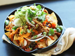20140212-vegan-nachos-recipe-primary.jpg