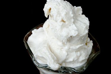 20120217-193065-vanilla-bean-soft-serve-primary.jpg