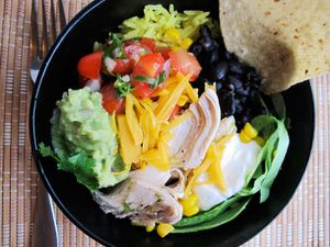 20121015-226288-chicken-burrito-bowl-edit.jpg