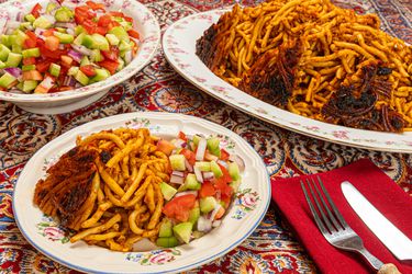 Side view of Makaroni 