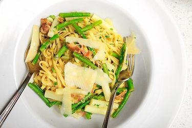 20120506-asparagus-pasta-1.jpg