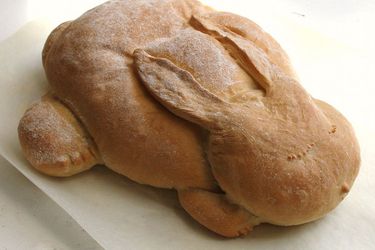 20120403-199931-bread-baking-bunny.JPG