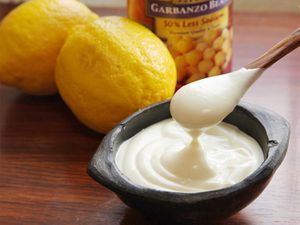 20160328-aquafaba-vegan-mayo-recipe-12-edit.jpg