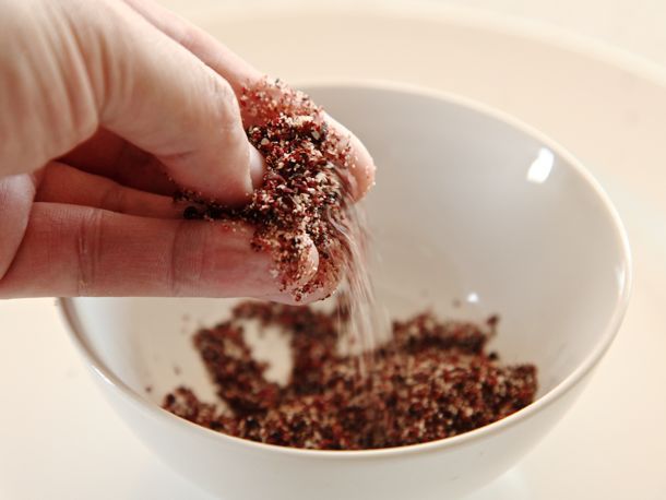 A spice mixture containing salt, sumac, cumin, and pepper flakes for kebabs. 