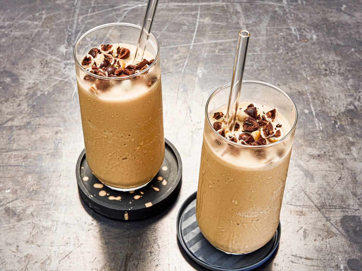 Side view of coffee smoothies 