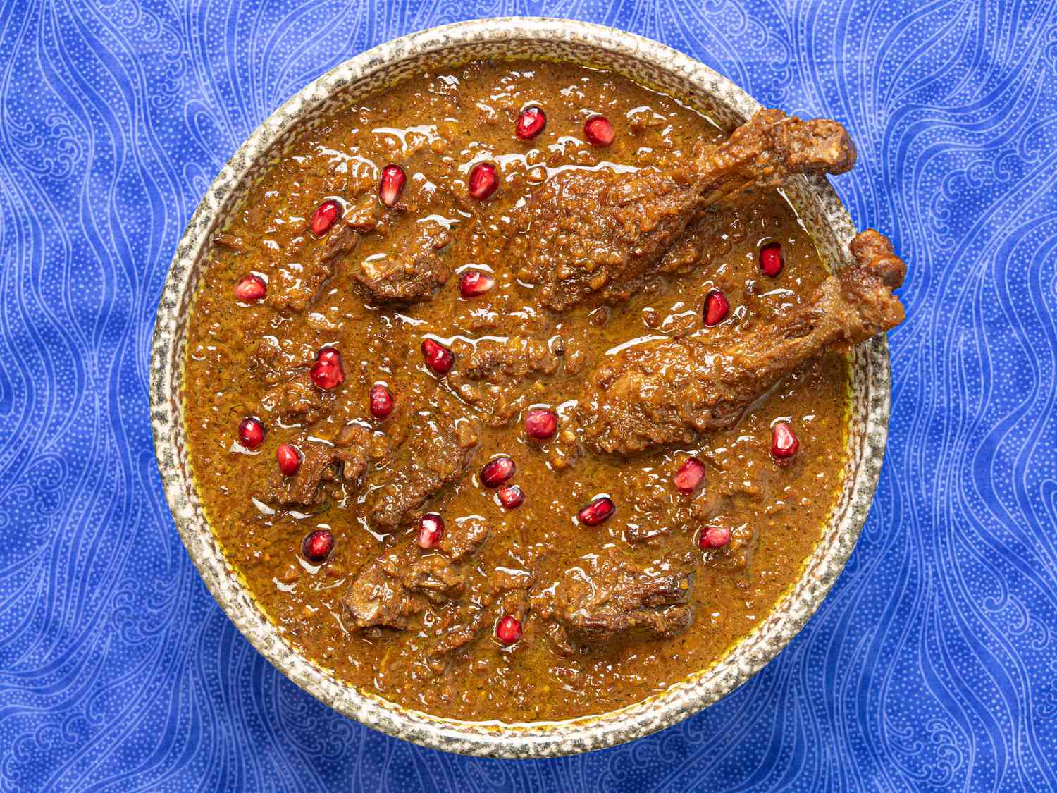 Fessenjan-NaderMehravari-hedenote-cooked with chicken