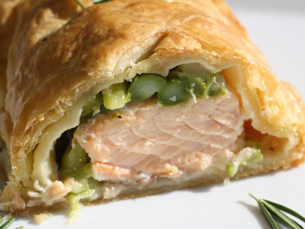 20110215SalmonAsparagusEnCroute.jpg
