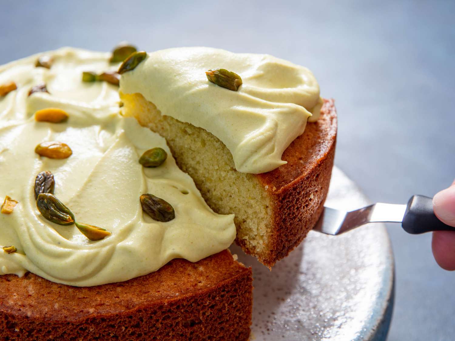 20190524-pistachio-oil-cake-vicky-wasik-4