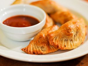 20110221-138962-pulled-pork-empanadas.jpg