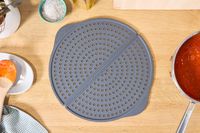 the Williams Sonoma splatter screen on a countertop