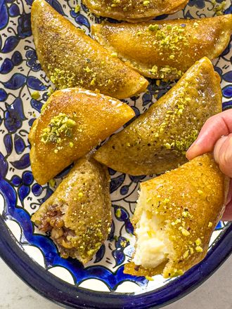 Overhead view of qatayef