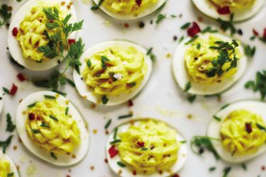 20120422-202914-april-bloom-field-deviled-eggs.jpg