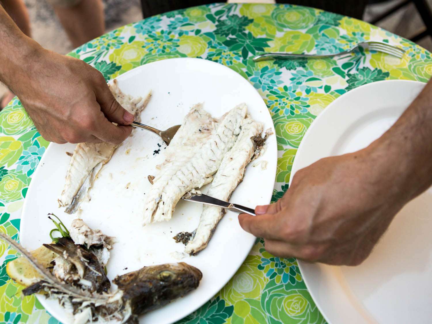 20140708-how-to-serve-whole-fish-vicky-wasik-29.jpg