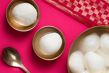 Overhead view of Rasgulla