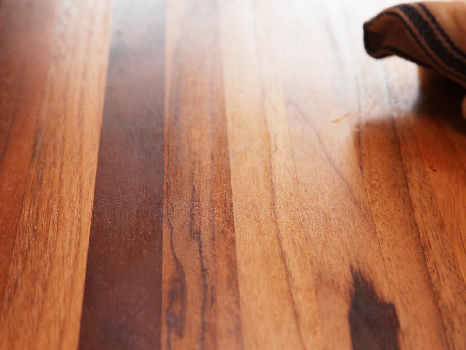 The rich, water-repellent surface of a well-seasoned board. 