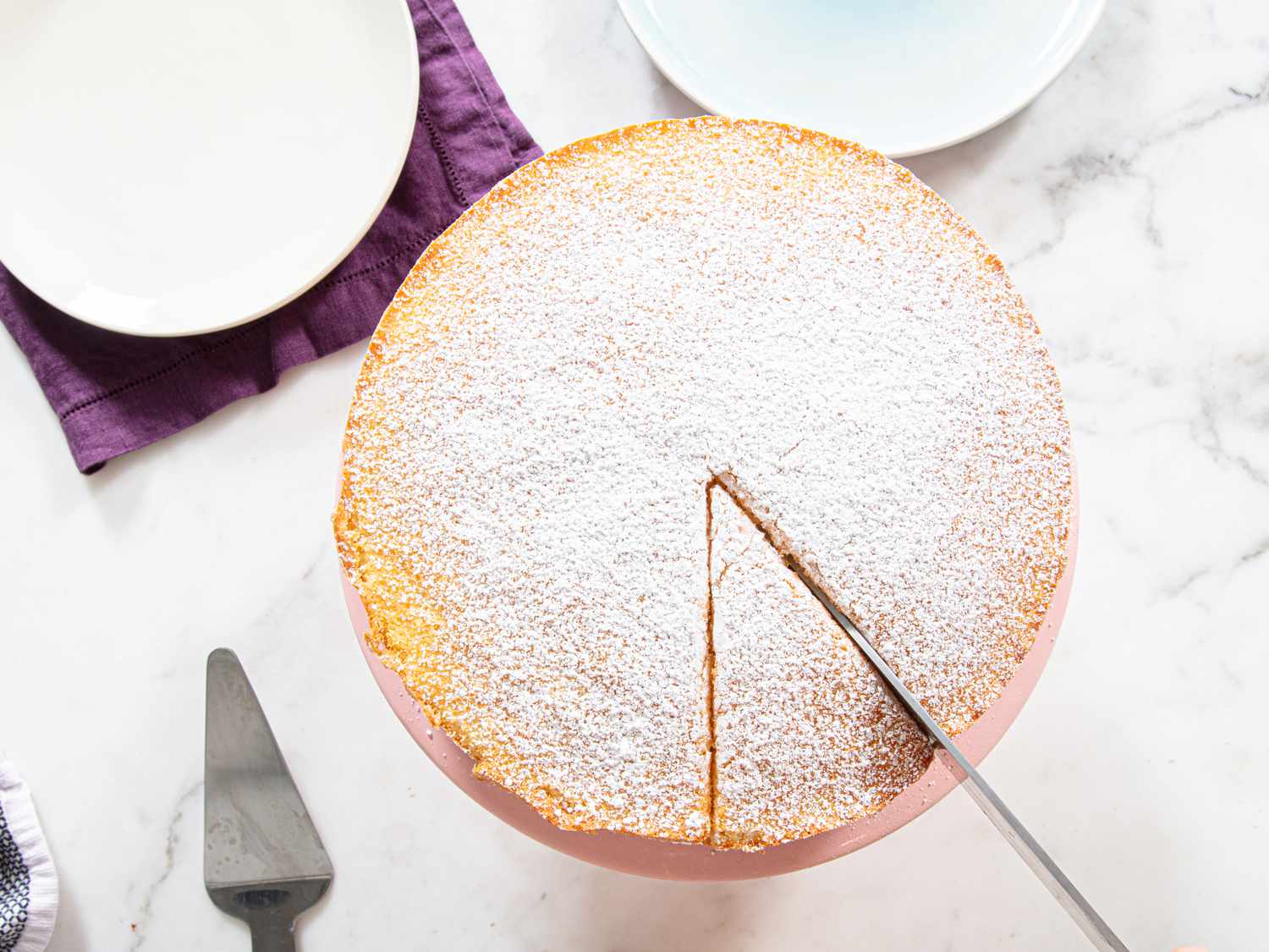 Overhead view of cake 