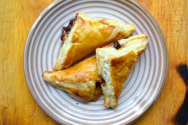 20130427-249168-sunday-brunch-peanut-butter-jam-turnover.JPG
