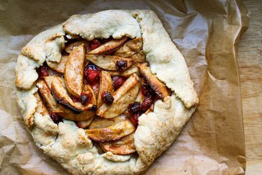 20141103-Rustic-Apple-Cranberry-Pie.1.jpg