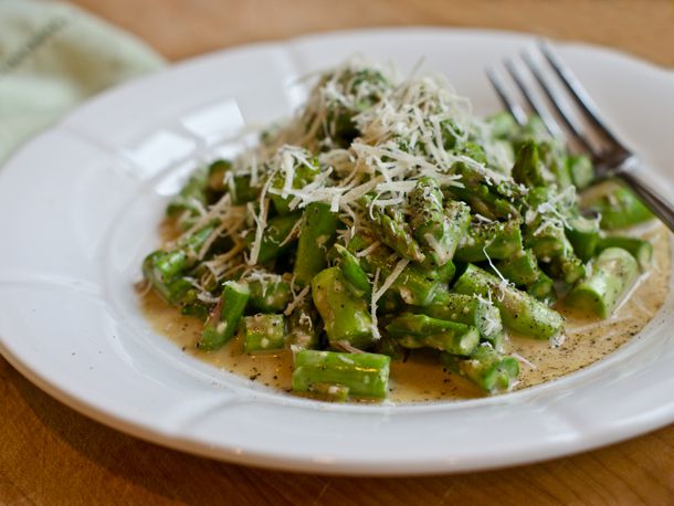 20140302asparagus-caesar-salad.jpg