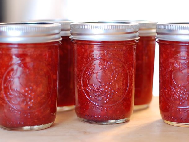 20120610-209681-preserved-perfect-strawberry-jam-primary.jpg