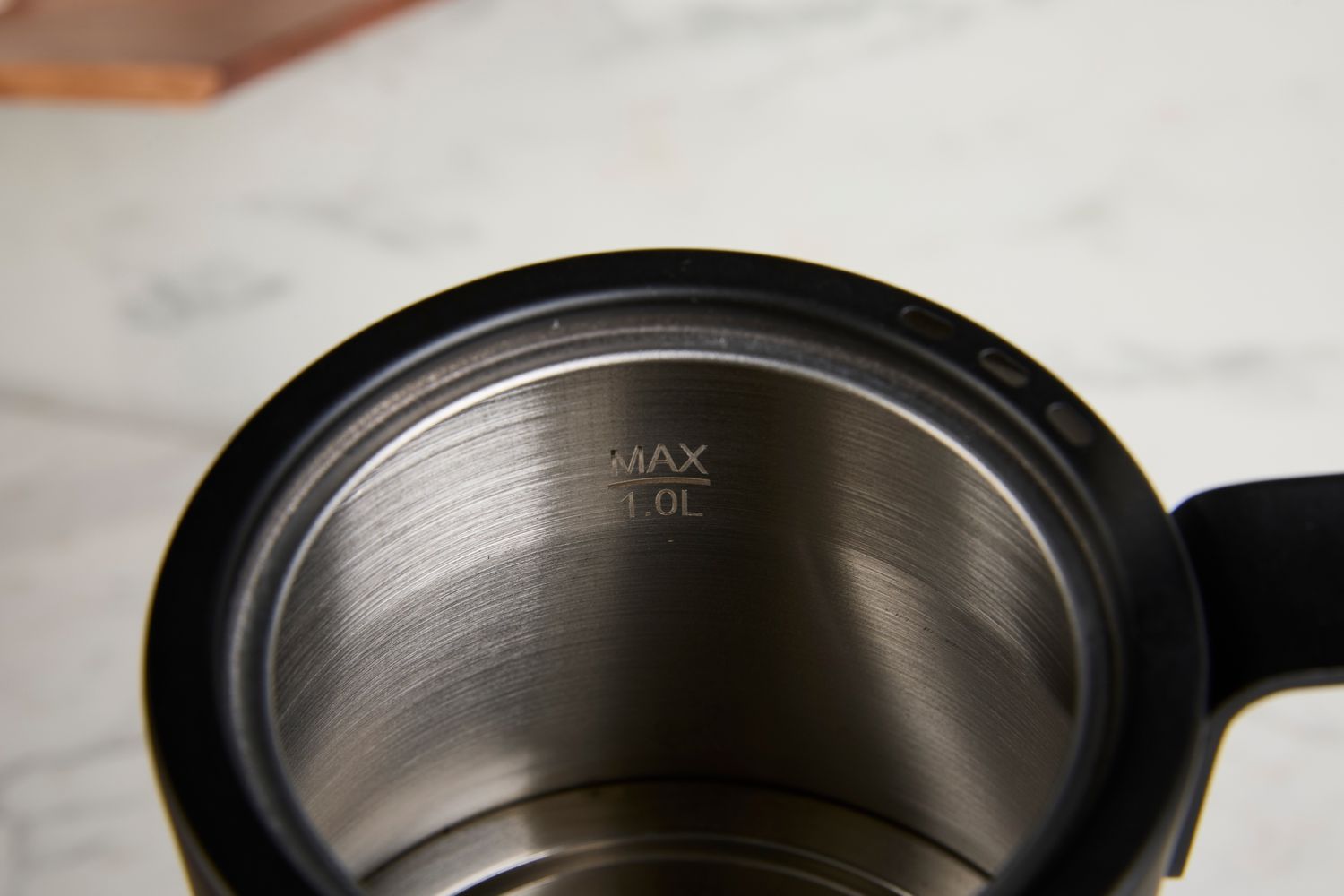 Close up of the interior of the Saki Baristan Electric Gooseneck Kettle.