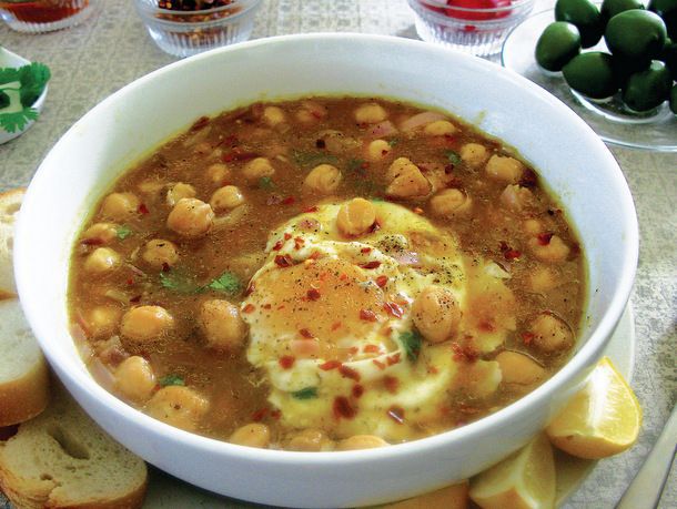 Lablabi (Tunisian Chickpea Soup)