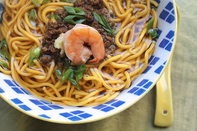Close-up of a patterned bowl full of Taiwanese danzai noodle soup.