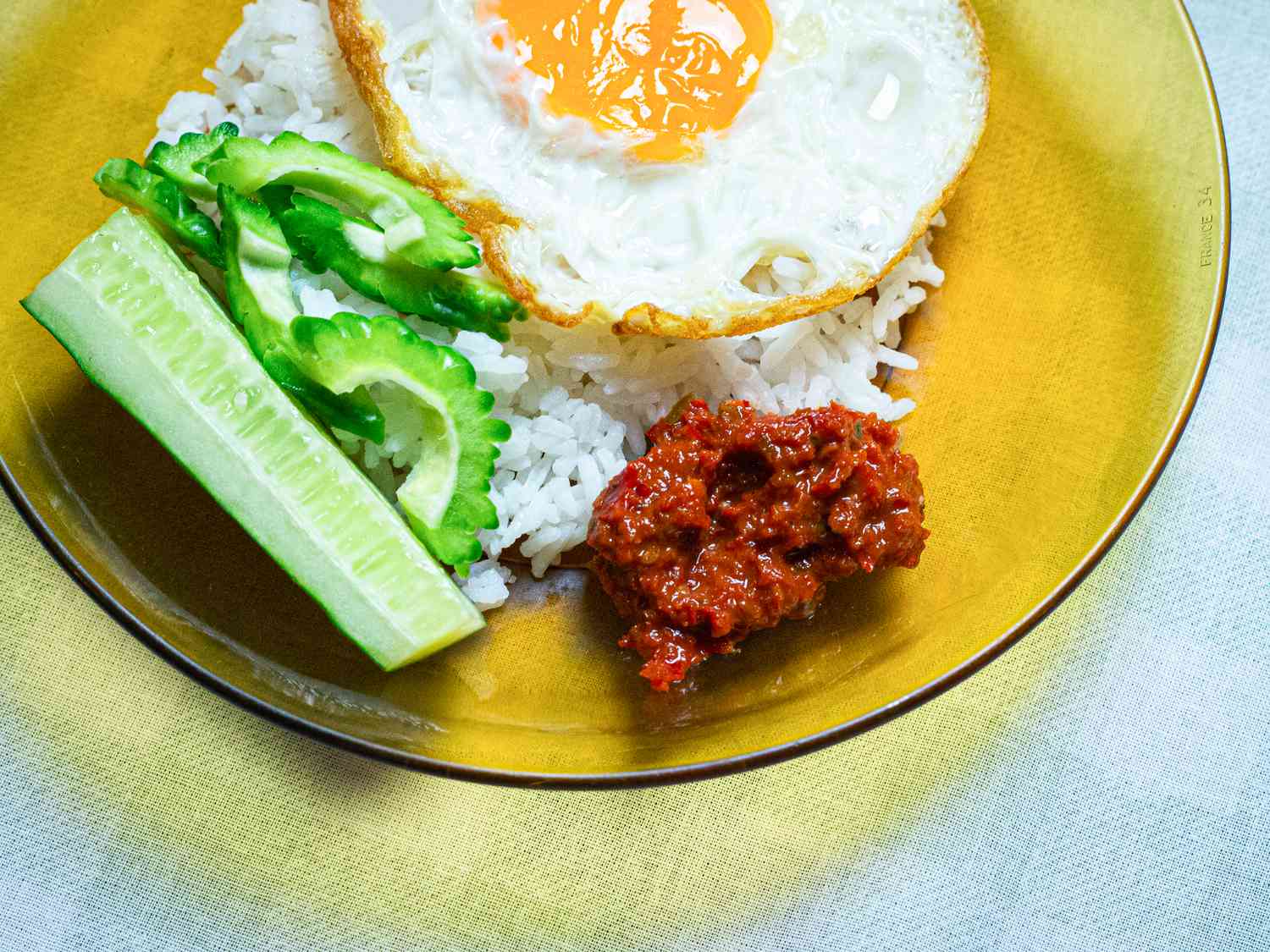 Side view of sambal belcan