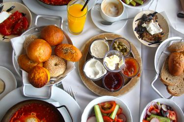 20120718-breakfast-israel.jpg