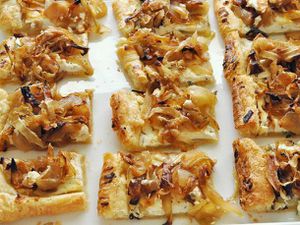 20111129-seriousentertaining-holidaynibbles-caramelizedonionandgoatcheesetartlets-primary.jpg