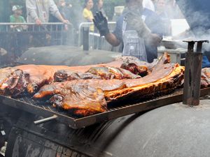 20110612-156295-big-apple-bbq-block-party-ed-mitchell-whole-hog-bbq.jpg