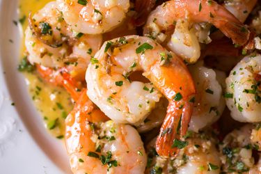 close-up of shrimp scampi
