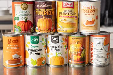 Side view of pumpkin puree